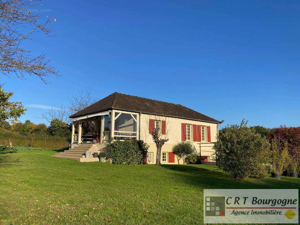 Maison à MOULINS-SUR-OUANNE