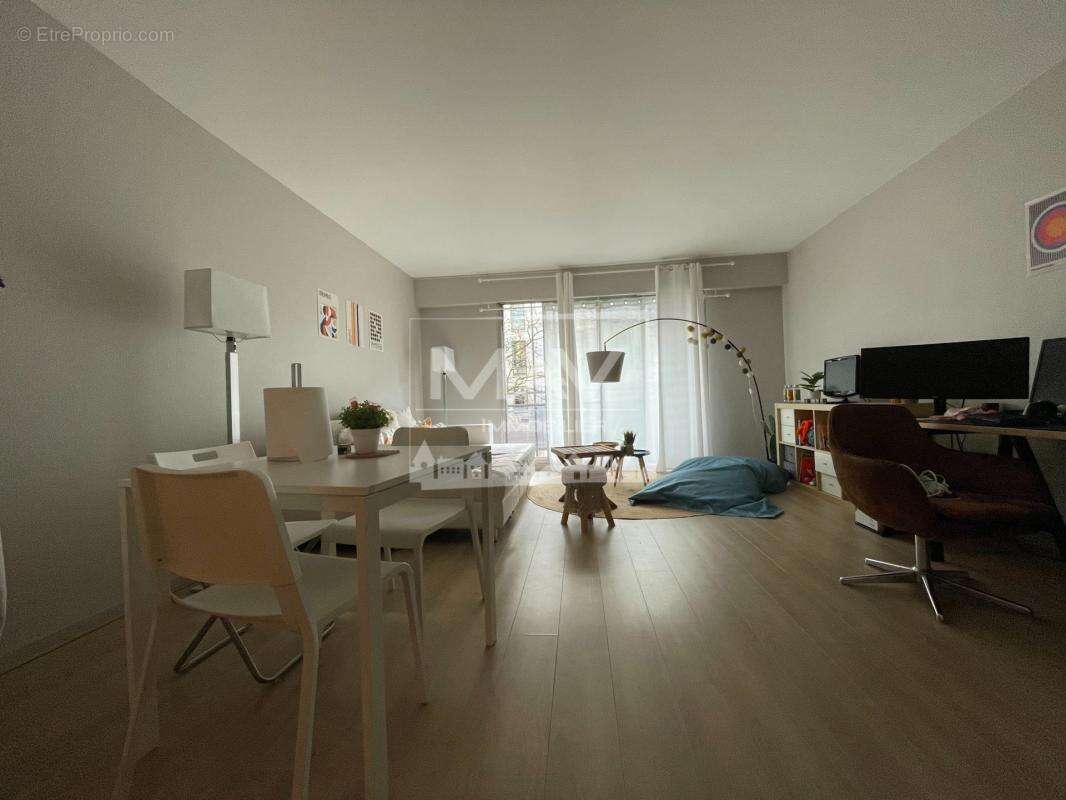 A vendre - t2 balcon - lille republique beaux arts - photo 7