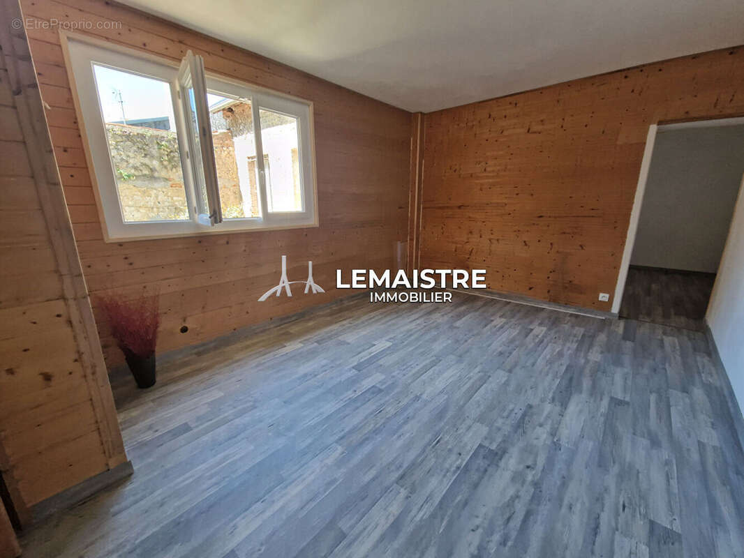Appartement à LILLEBONNE