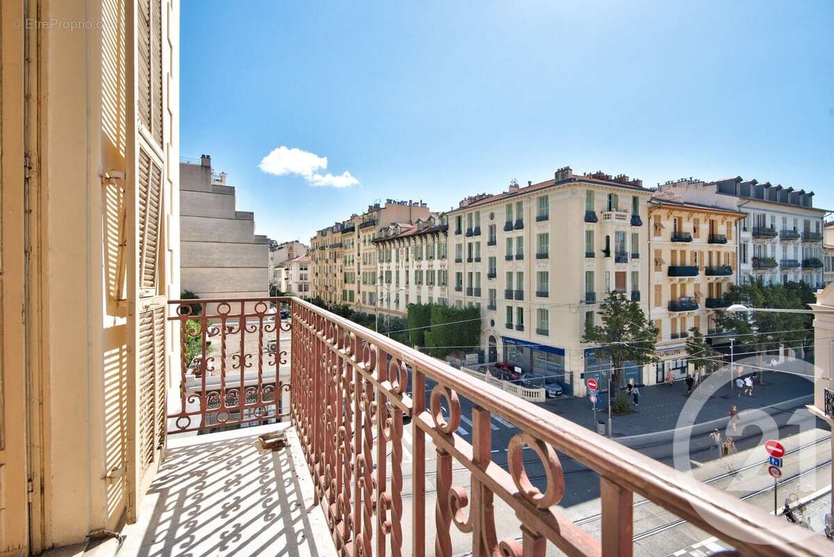 Appartement 92 m² à Nice  - photo 10