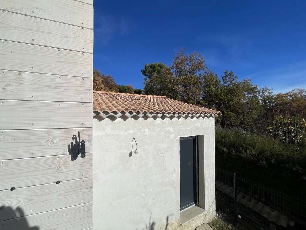 Maison à FIGANIERES