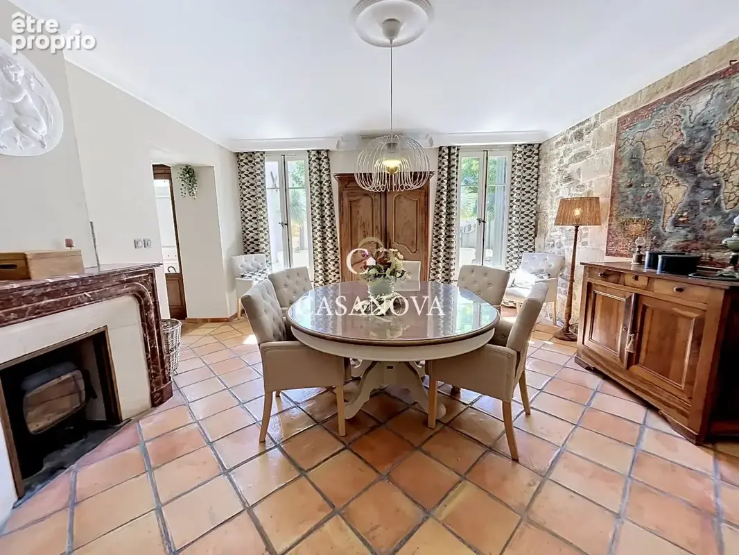 Aux portes de Pézenas, superbe propriété de caractère avec demeure principale, chambres d'hôtes, gîtes, piscine et ancienne cave - photo 14
