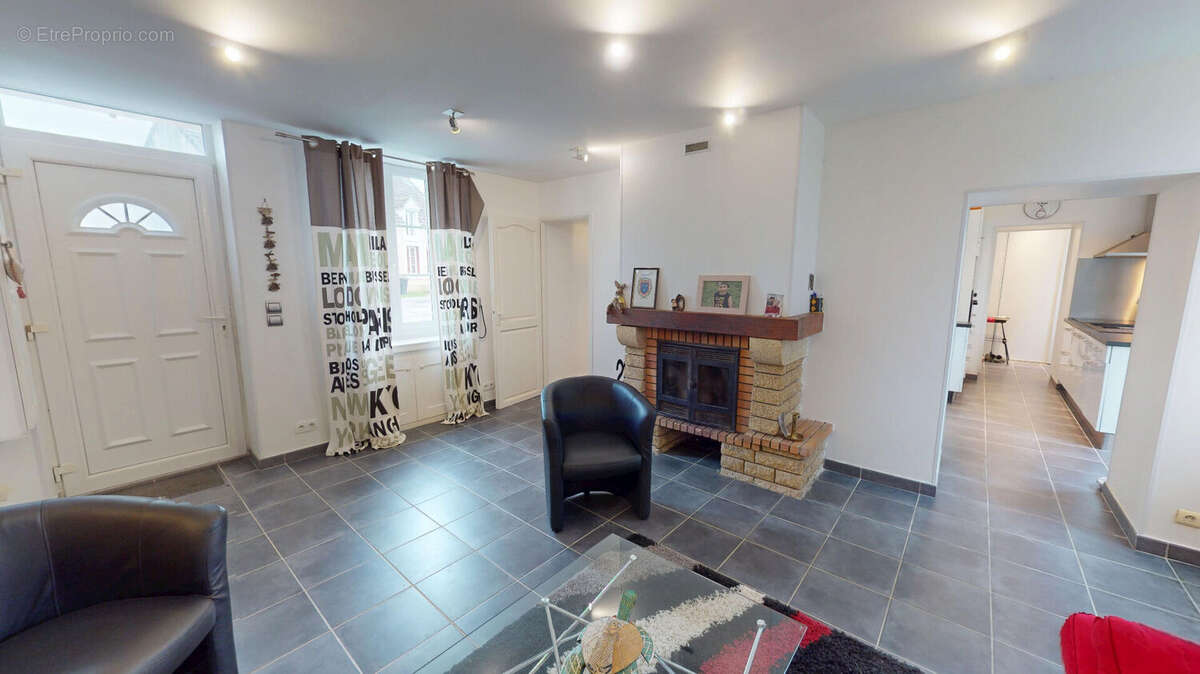 Maison à GERMIGNY-L&#039;EXEMPT