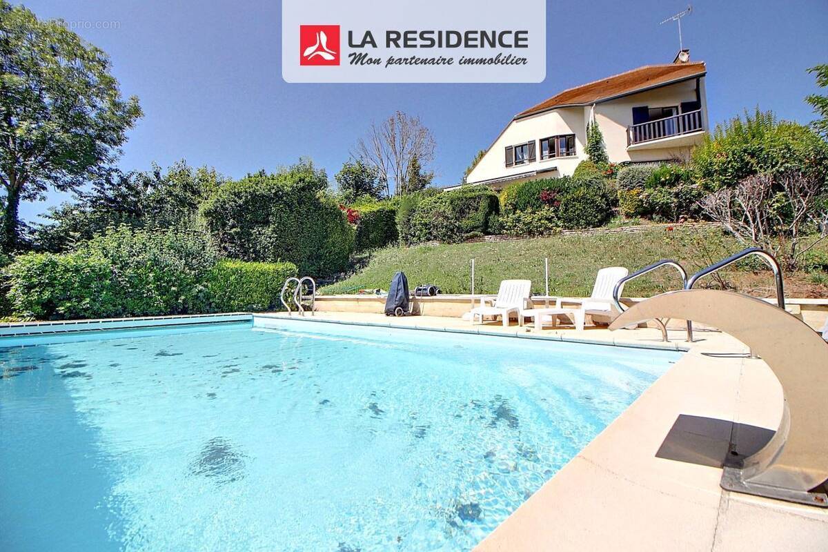 Maison à VAUX-SUR-SEINE