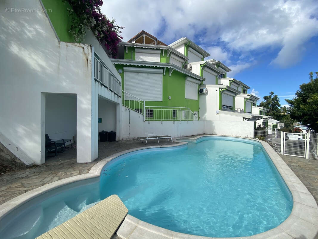 Appartement à LES TROIS-ILETS