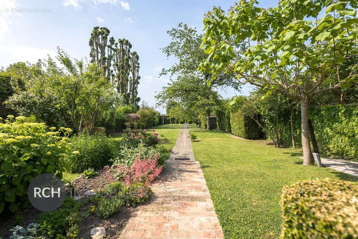 Maison à MONTFORT-L&#039;AMAURY