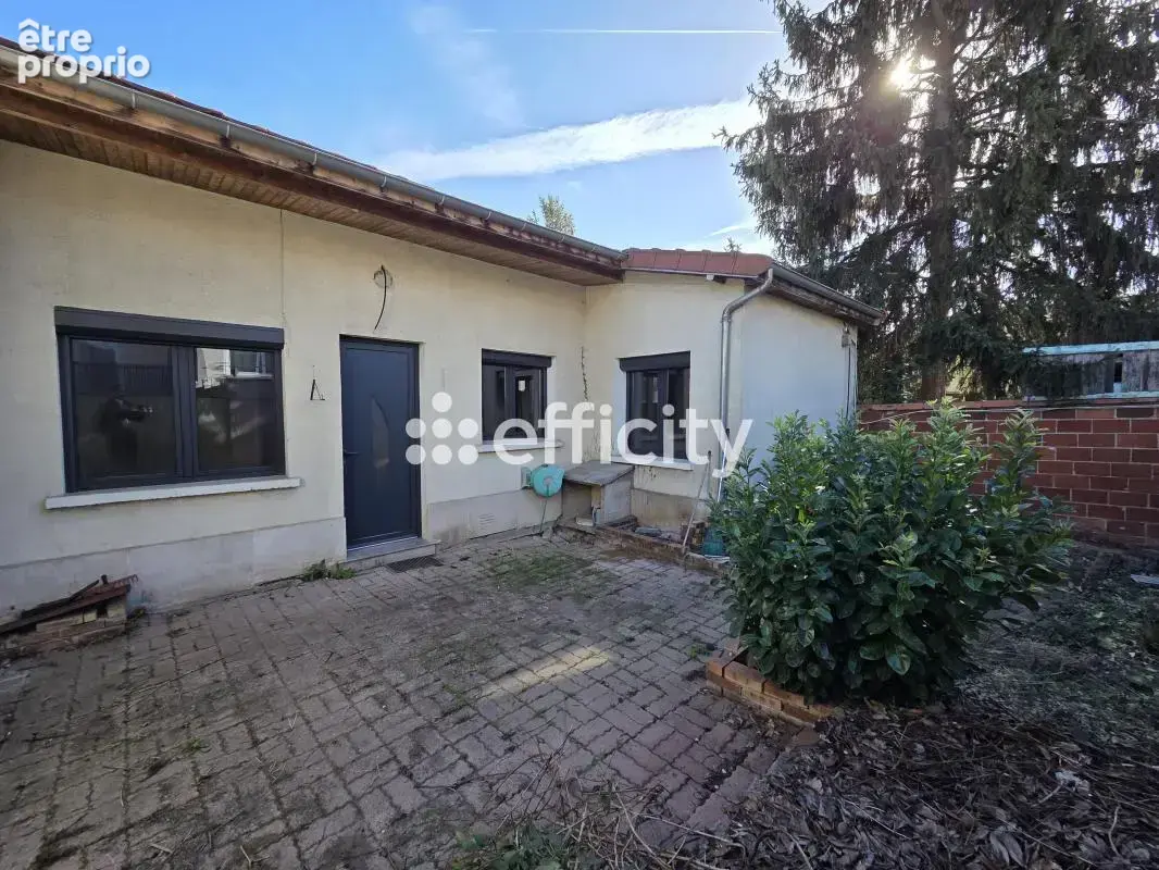 Maison 3 pièces 61 m² à vendre à Villeneuve-Le-Roi (94290) - photo 2