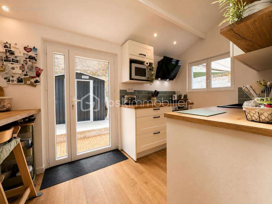 Maison de ville 94 m² environ – 3 chambres – Centre-bourg de Plumergat - photo 2
