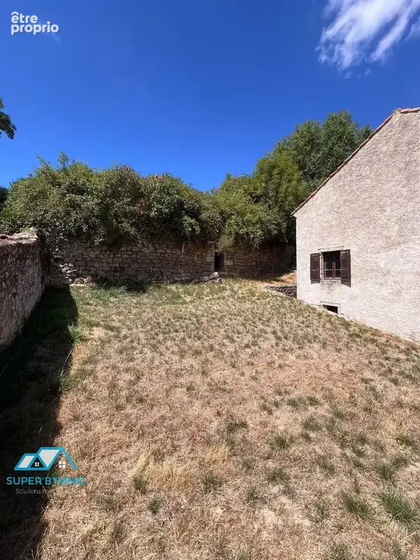 maison de village avec terrain et petites dépendances - photo 2