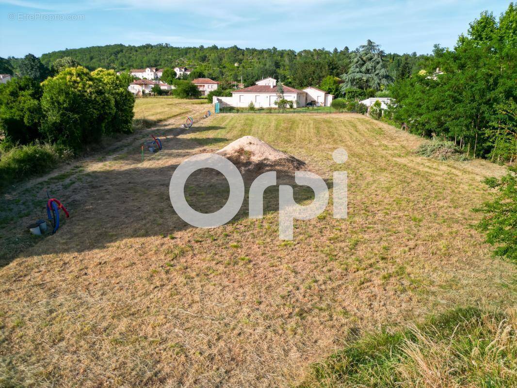 Terrain à RUOMS