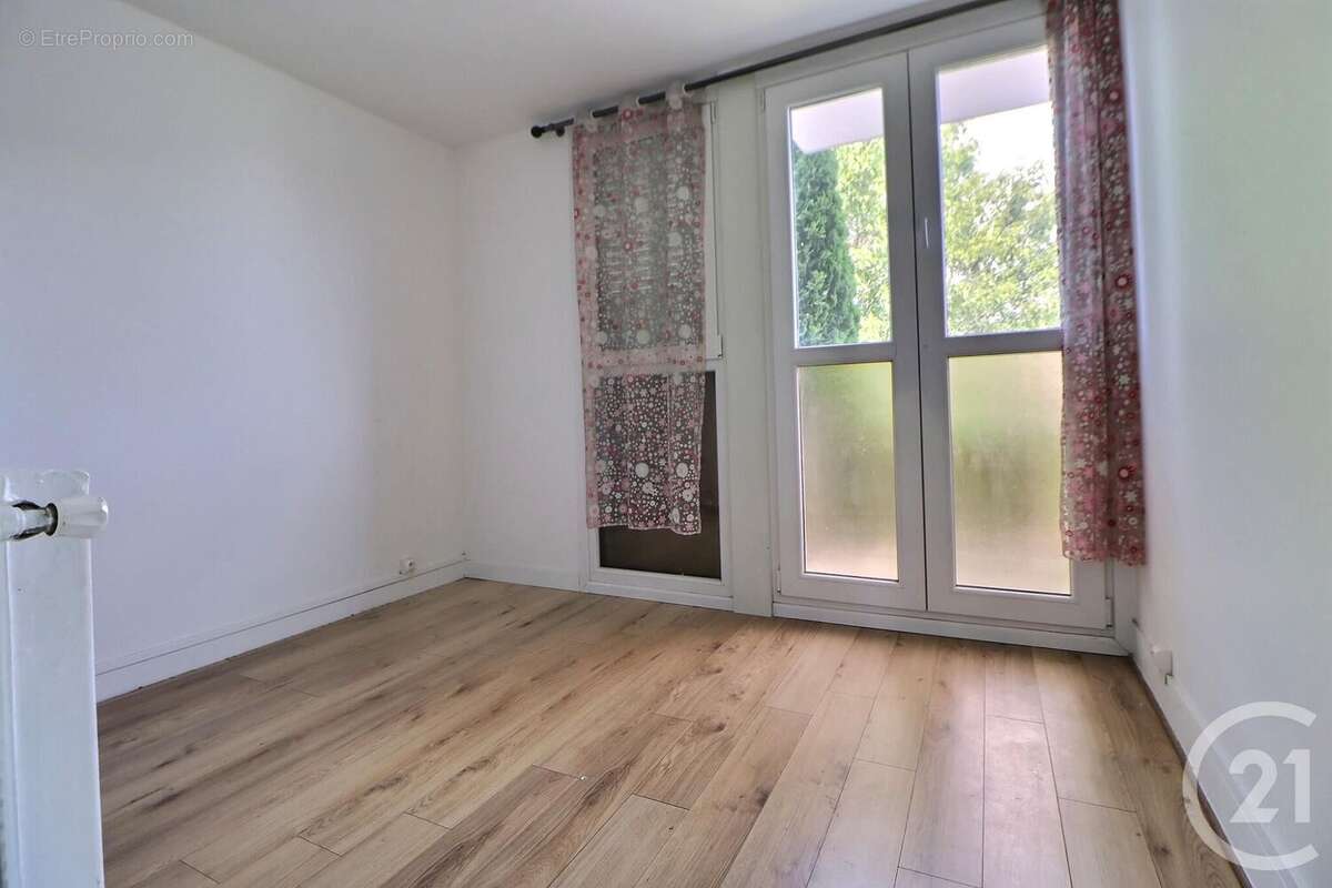 Appartement à LE BOURGET