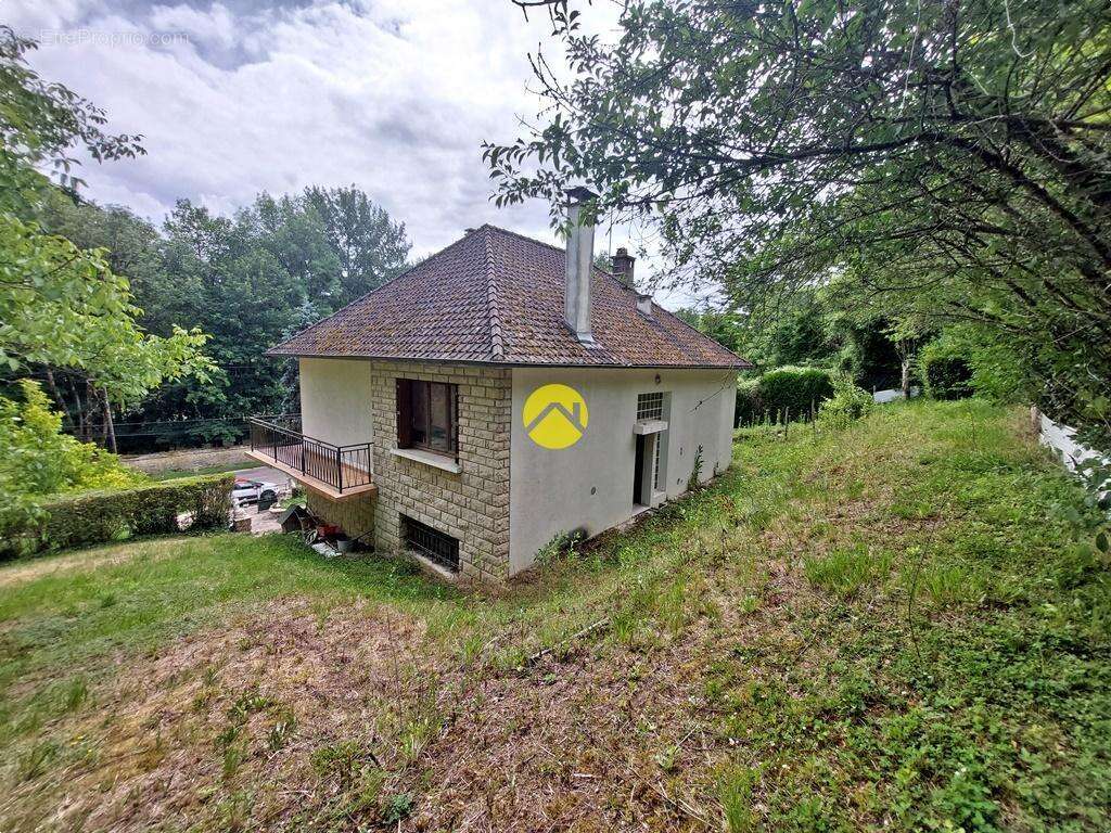 Maison à ANCY-LE-FRANC