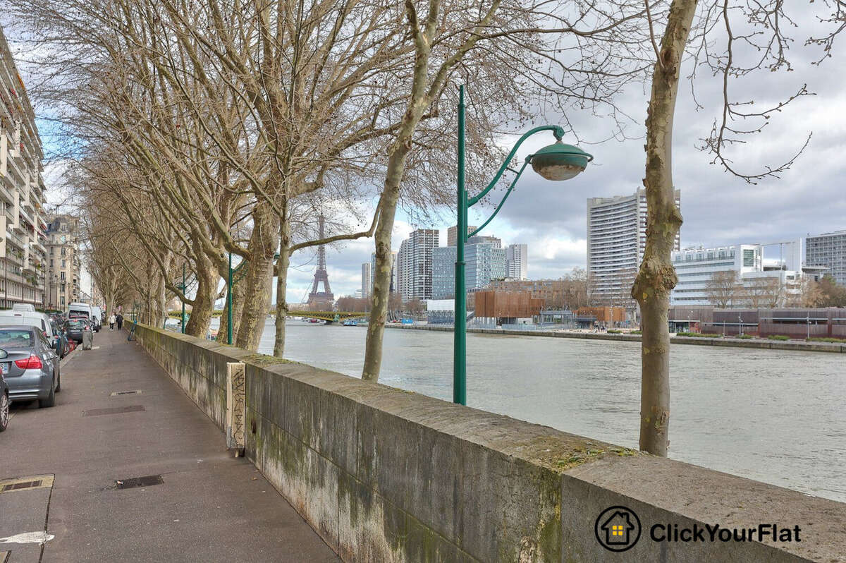 Appartement à PARIS-16E