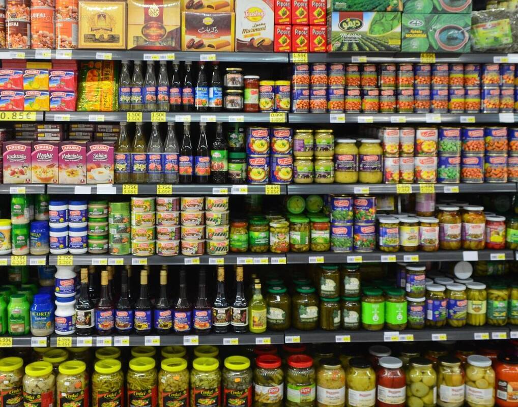 Commerce à PARIS-9E