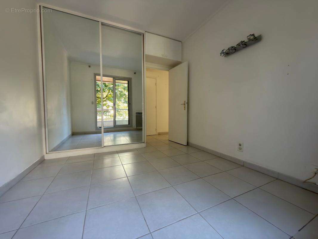 Appartement à SAINT-MAUR-DES-FOSSES