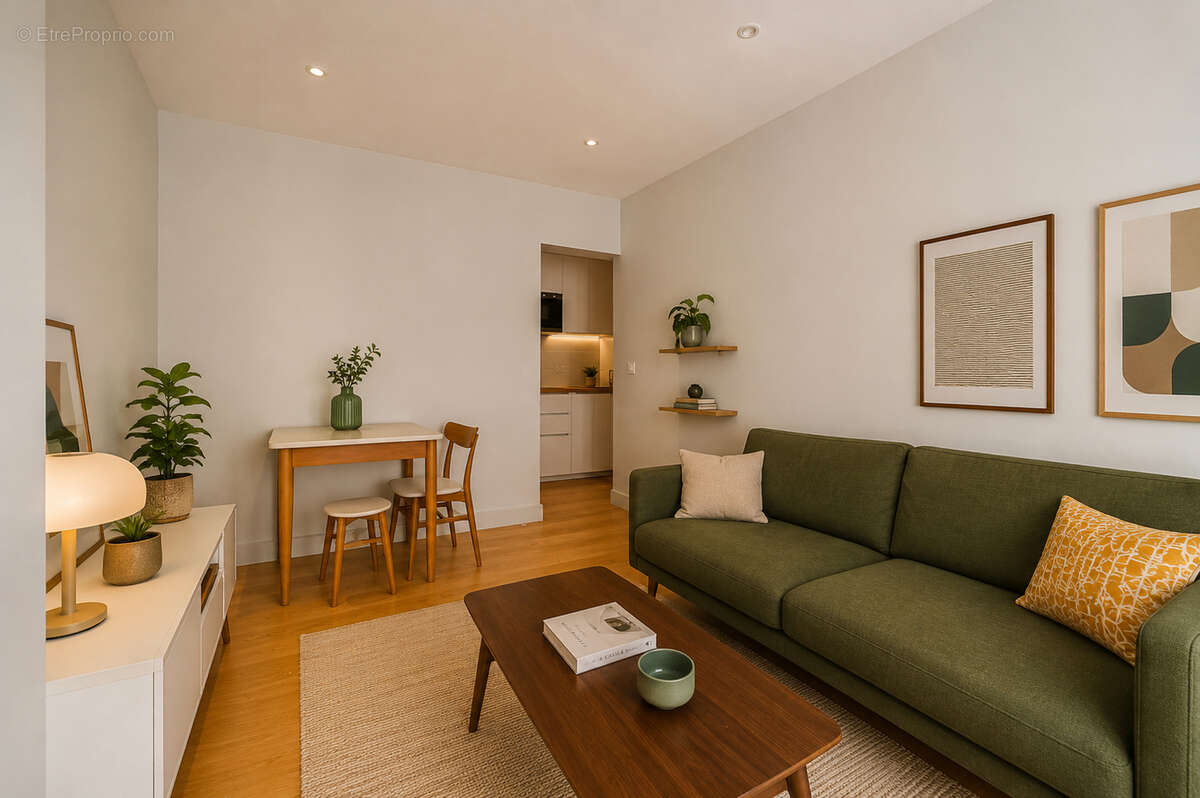 Appartement à PARIS-18E