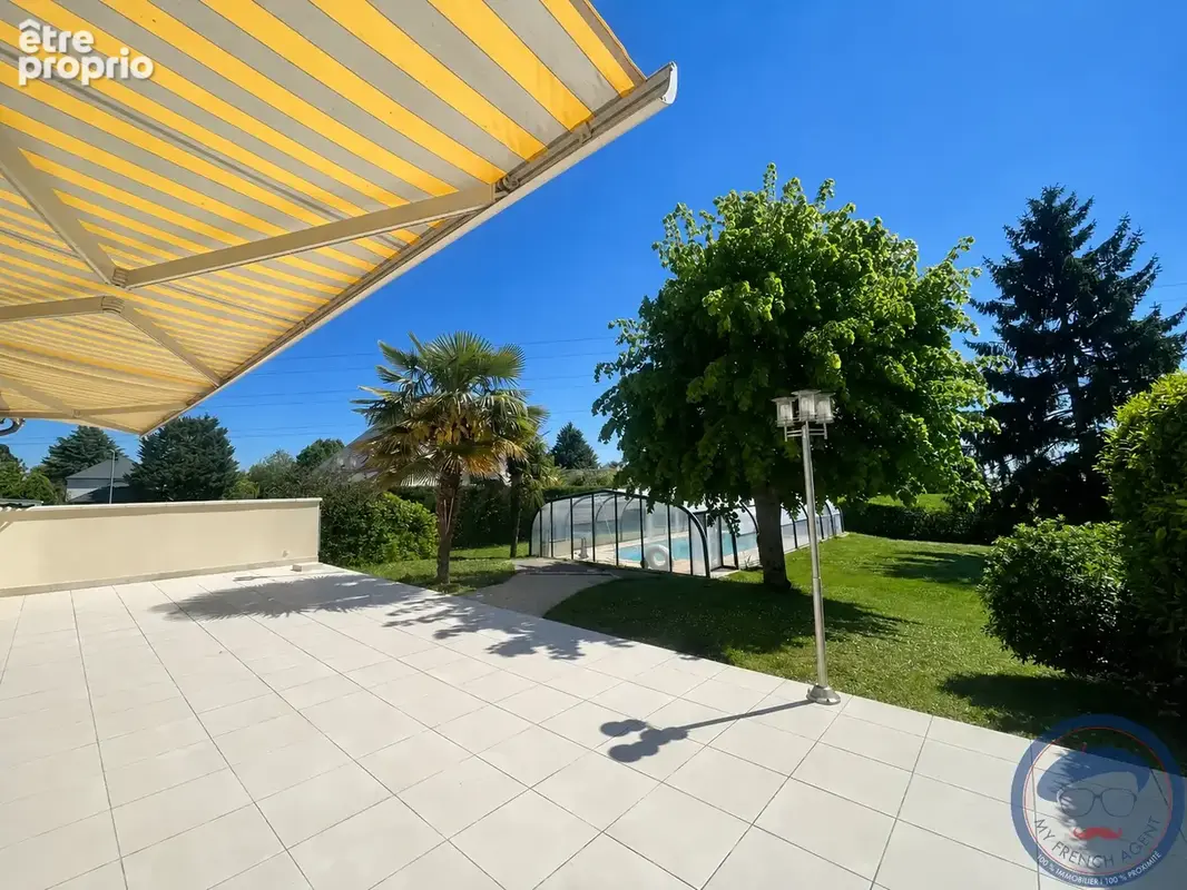 Fondettes   maison 152 m2   4 chambres   piscine couverte   terrain 1 605 m2 - photo 2
