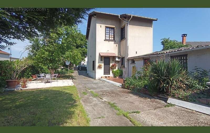 Maison à GARGES-LES-GONESSE