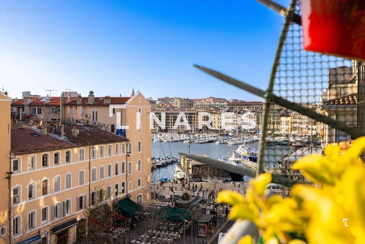Appartement à MARSEILLE-1E