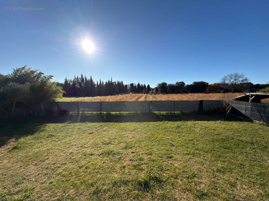 Maison à SAINT-QUENTIN-LA-POTERIE