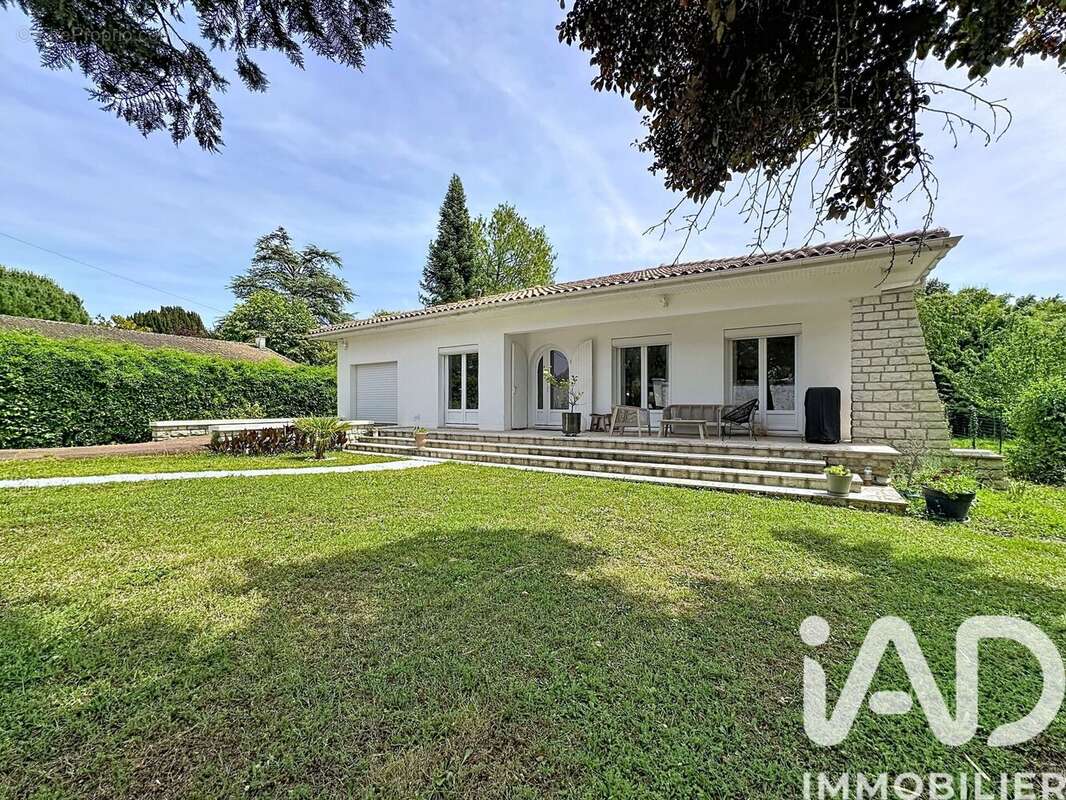 Photo 2 - Maison à GOND-PONTOUVRE