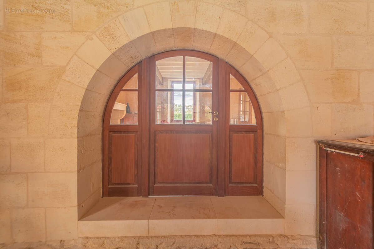 Maison à SAINT-CAPRAIS-DE-BORDEAUX