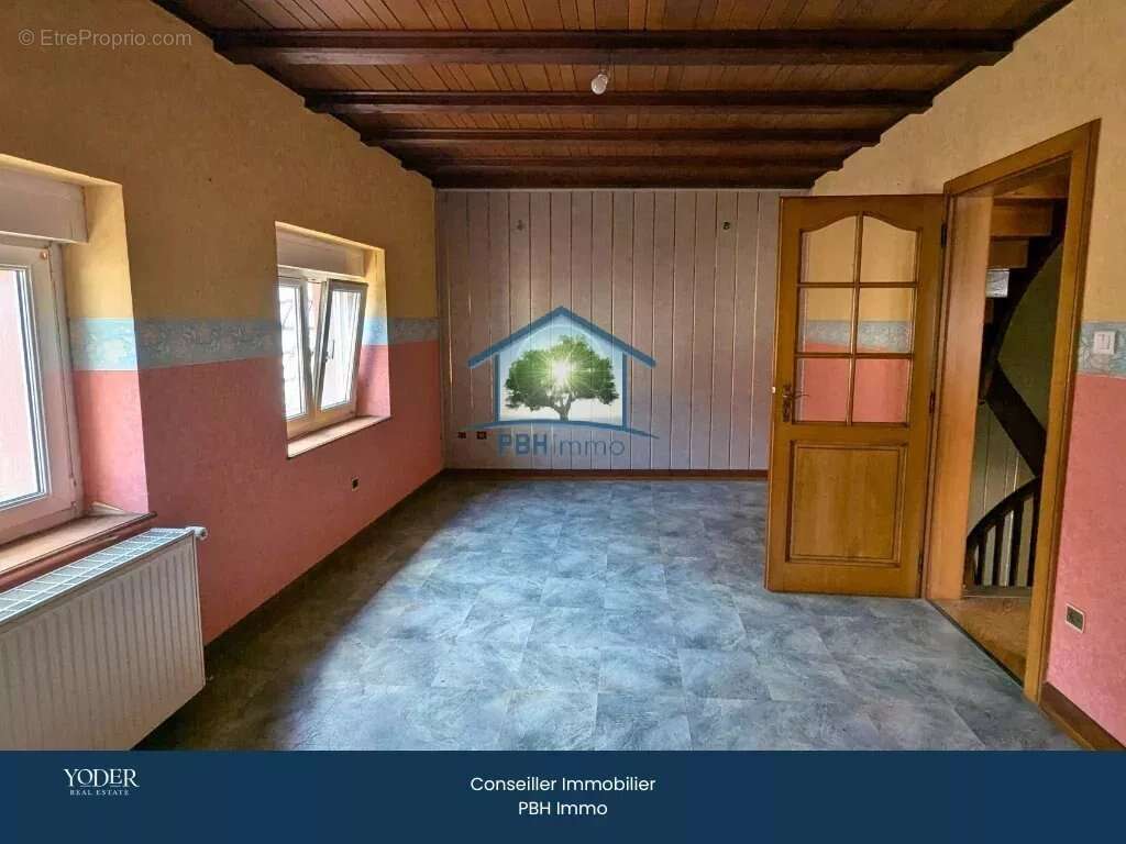 Appartement à UBERACH