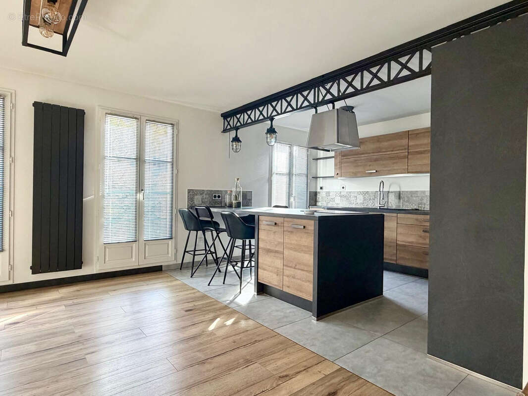 Appartement à THIAIS