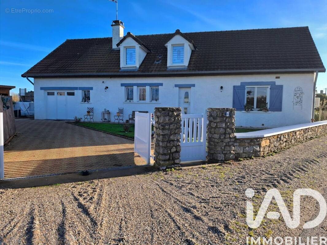 Photo 1 - Maison à CHASSENARD