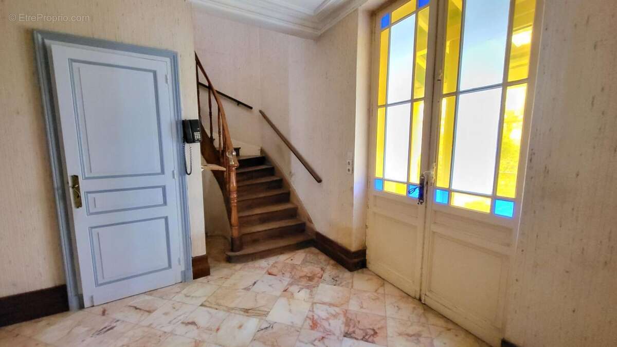 Maison à VILLEFRANCHE-DE-LONCHAT