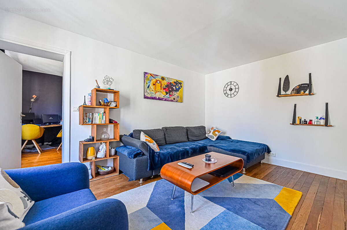 Appartement à PARIS-20E
