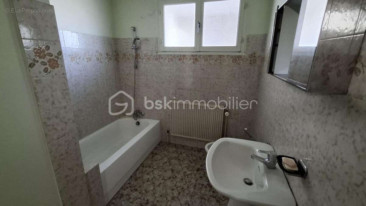 Maison à SERMAISES