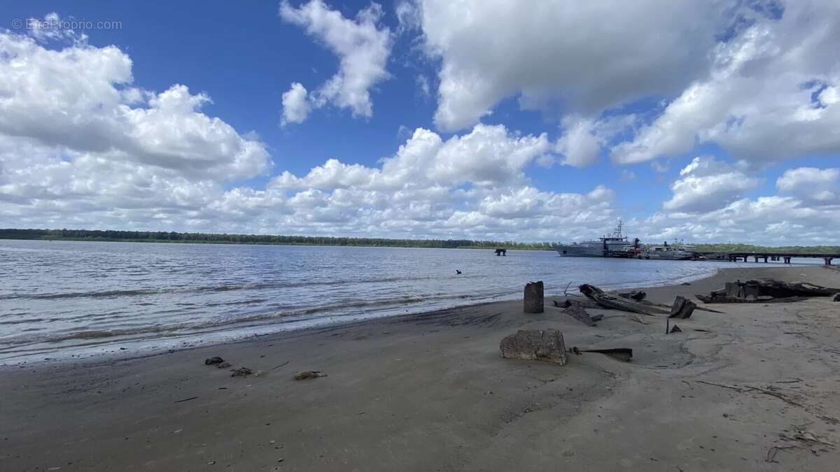 Maison à REMIRE-MONTJOLY