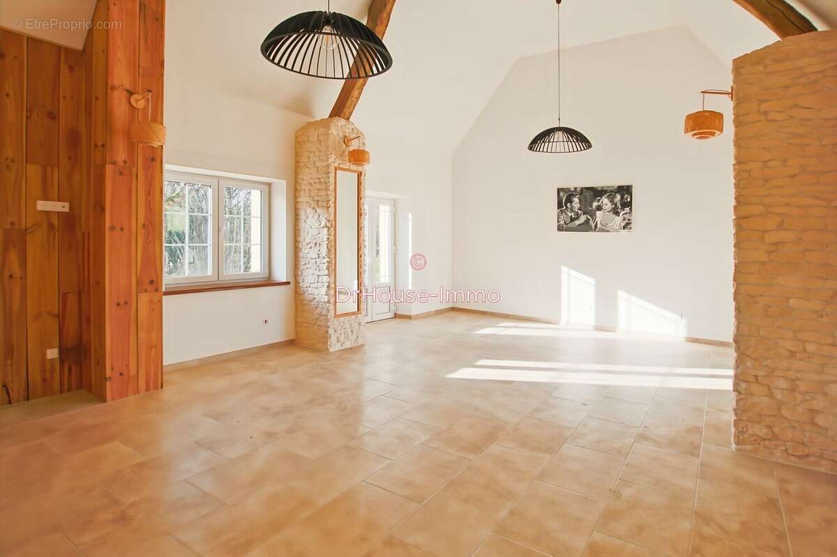 Maison à ARGENVILLIERS