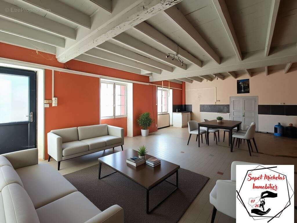 Maison à COLOMBIER-LE-JEUNE