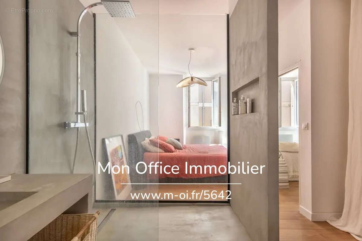Appartement à MARSEILLE-6E