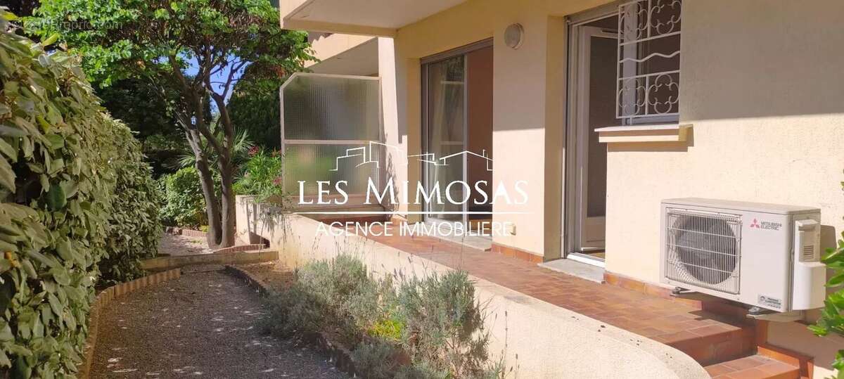 Appartement à FREJUS