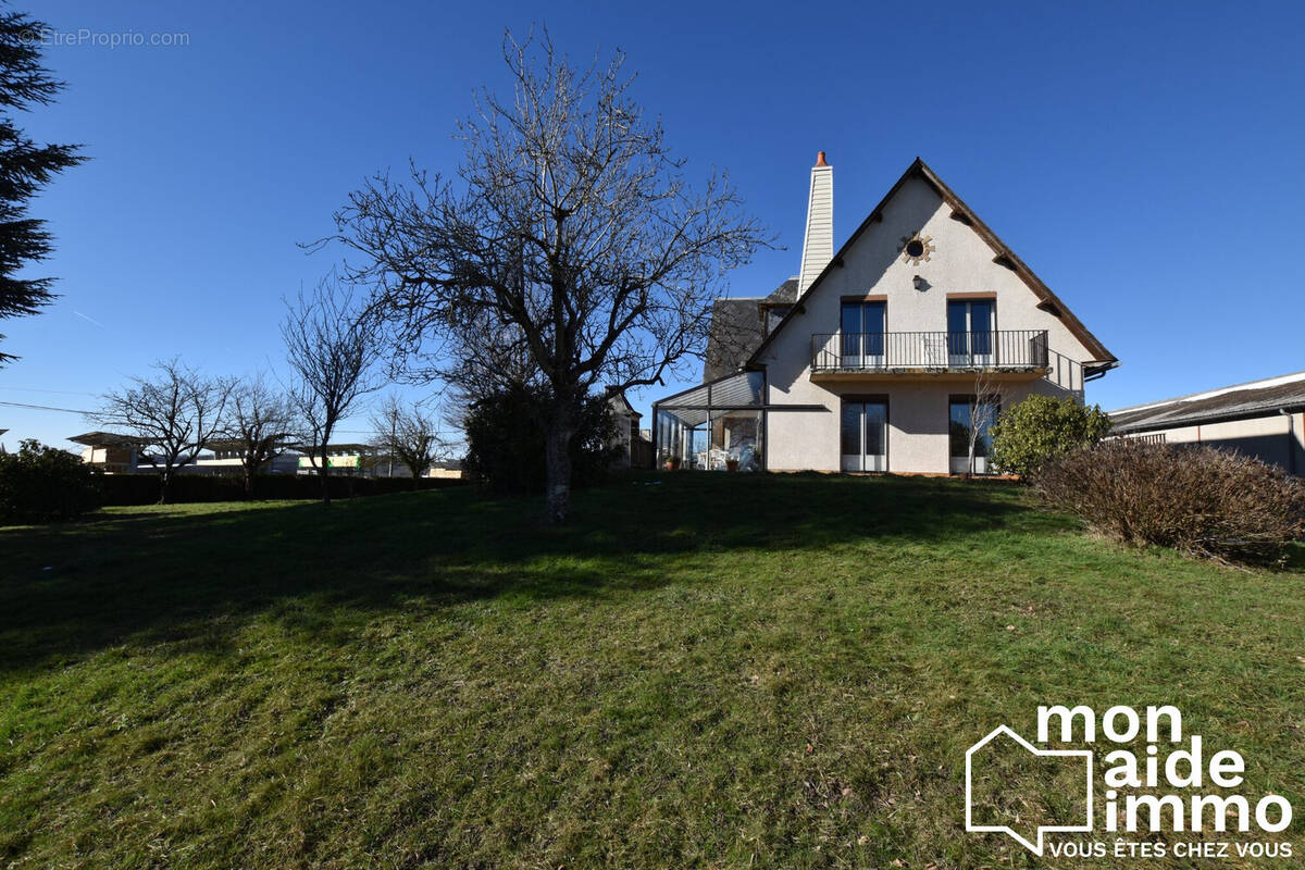 Maison à RIEUPEYROUX