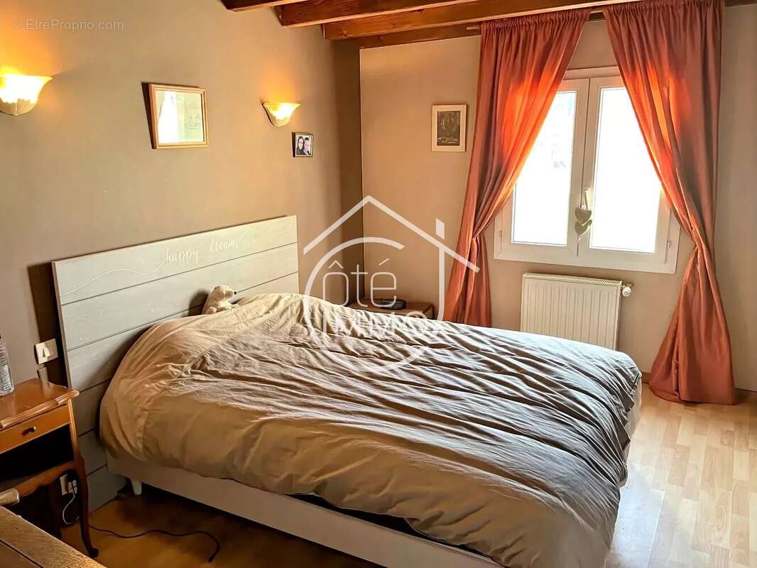 Maison à SAINT-PIERRE-D&#039;EYRAUD