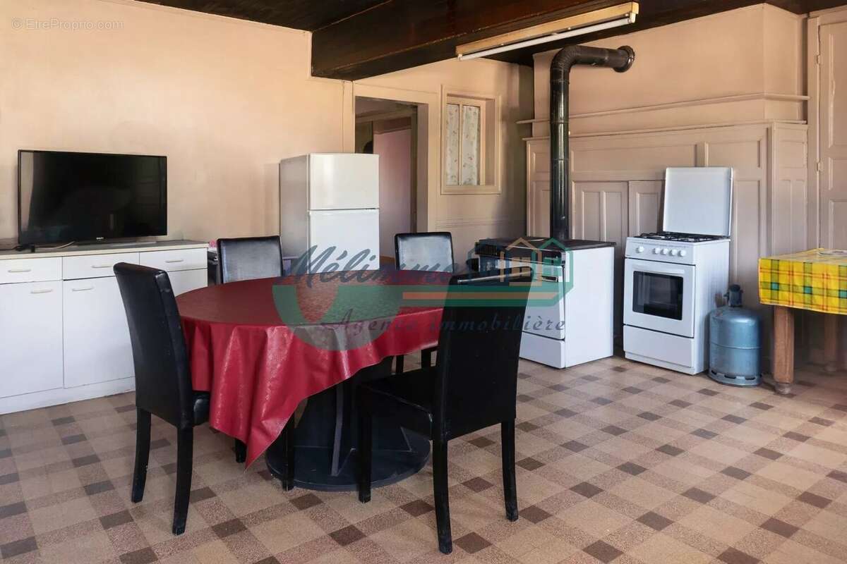 Maison à SOUGERES-EN-PUISAYE