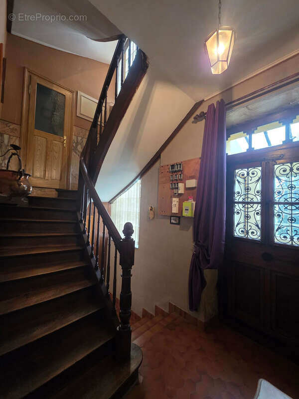 Maison à MONTREUX-VIEUX