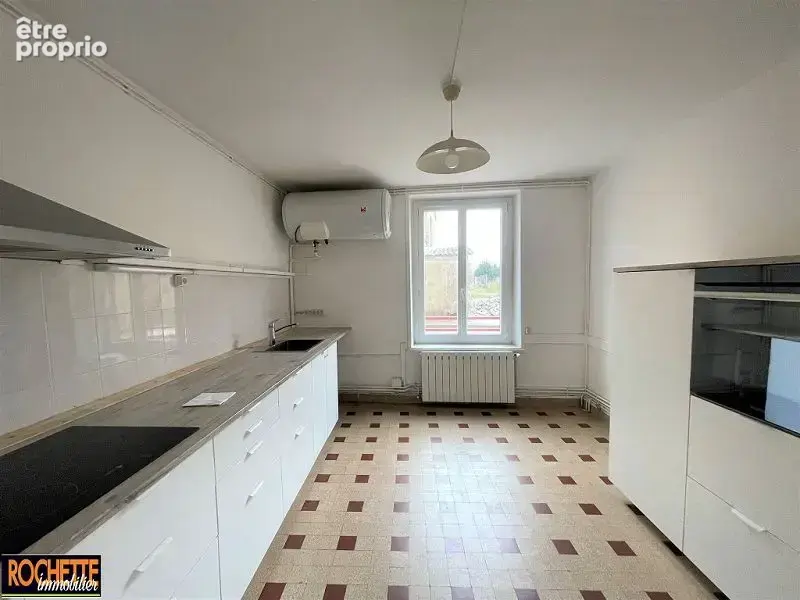 Maison 8 pièces 148 m² à vendre à Neulise (42590) - photo 2