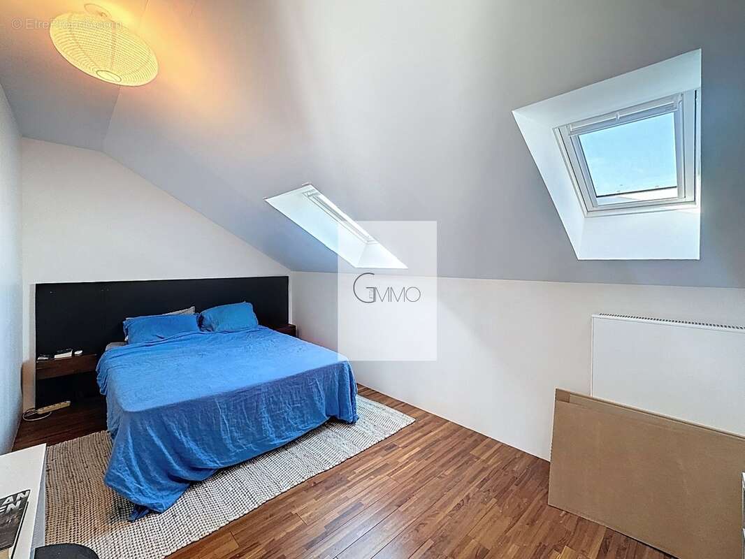 Maison à L'HAY-LES-ROSES