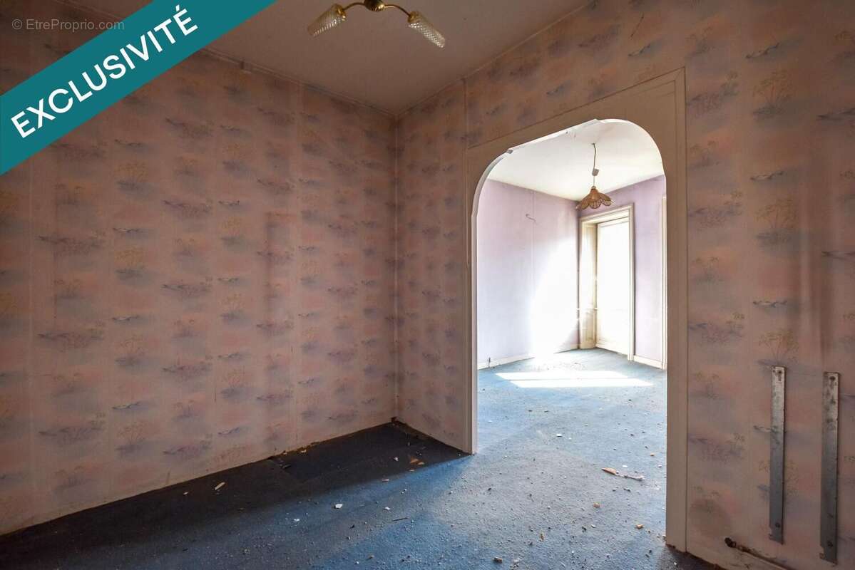 Photo 9 - Appartement à SURY-LE-COMTAL