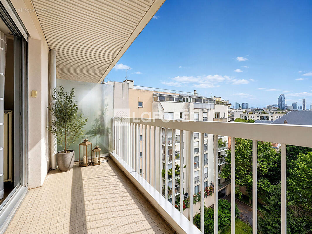 Appartement à SURESNES