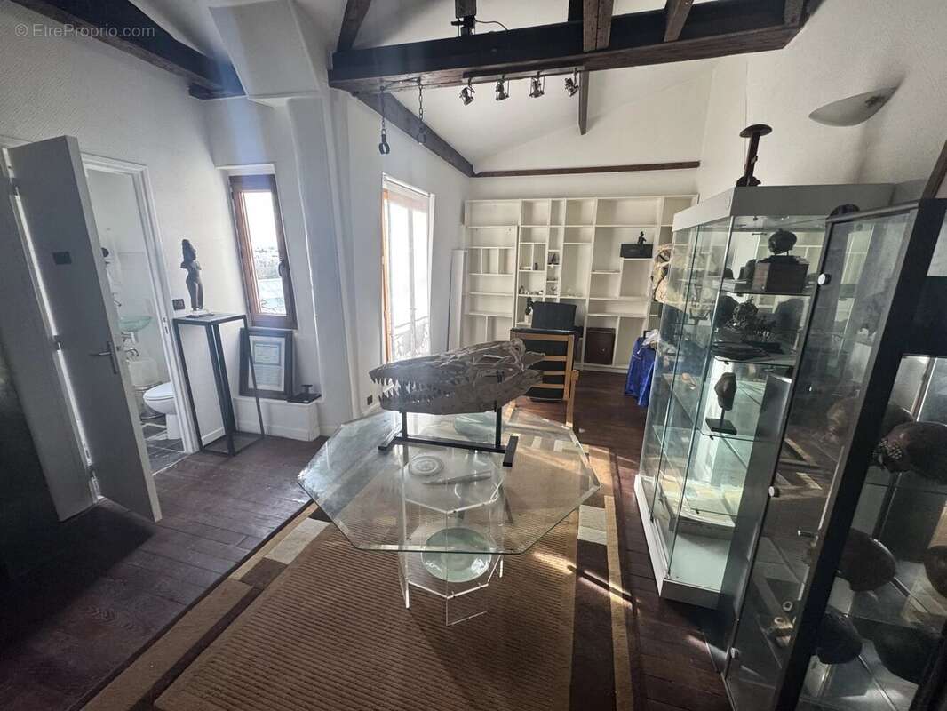 Appartement à PARIS-20E