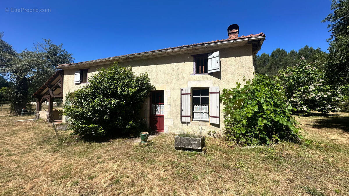 Maison à PISSOS