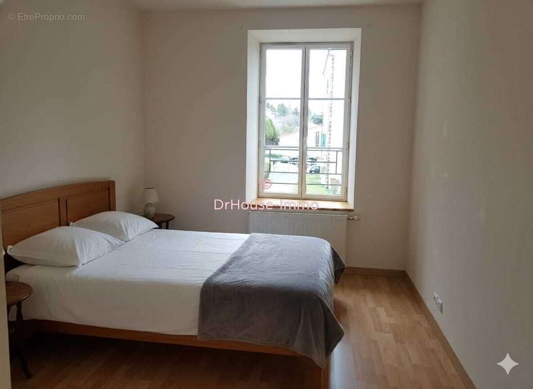 Appartement à ESPALY-SAINT-MARCEL