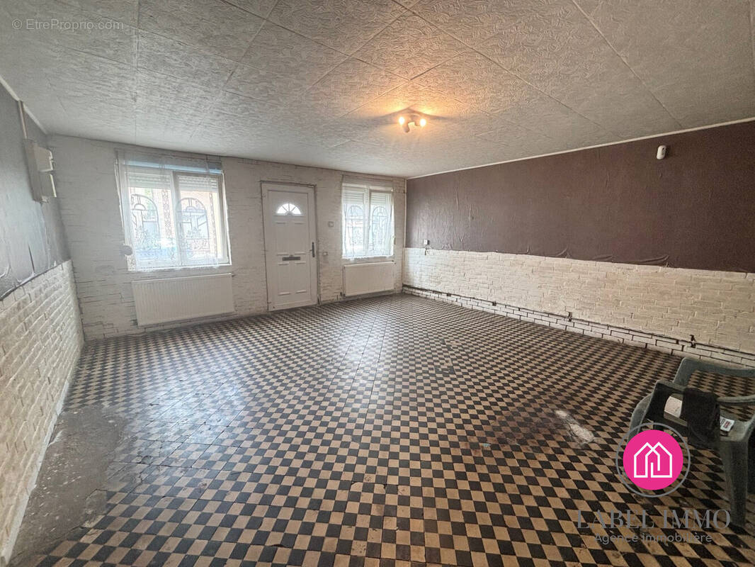 Maison 170 m² à Bruay-Sur-L'escaut  - photo 2