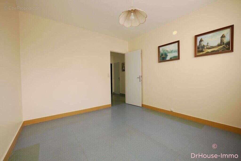 Appartement 77 m² à Troyes  - photo 8